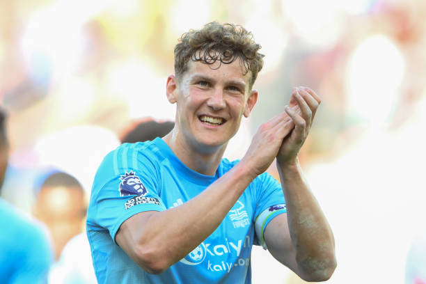 在足球比赛 在足球比赛