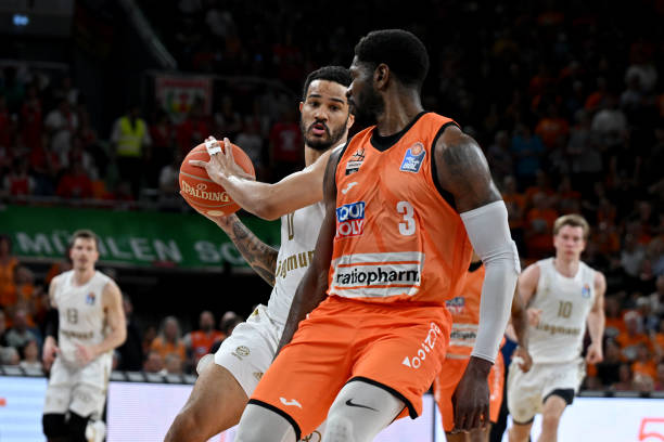 堪比奥尼尔 堪比奥尼尔